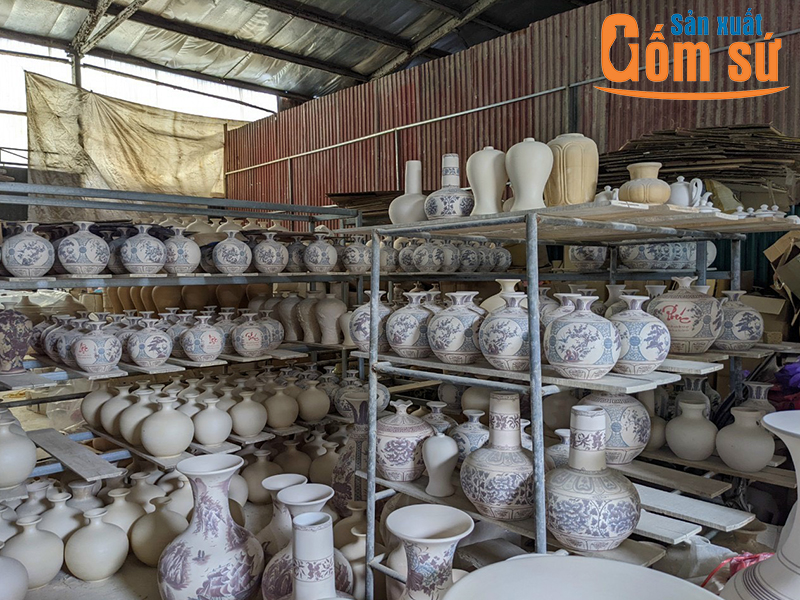 Cơ sở sản xuất gốm sứ B&aacute;t Tr&agrave;ng uy t&iacute;n