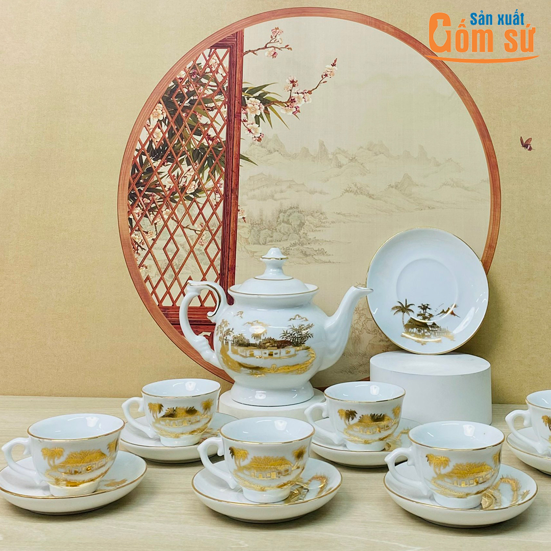 Sản xuất ấm ch&eacute;n đạt chuẩn xuất khẩu