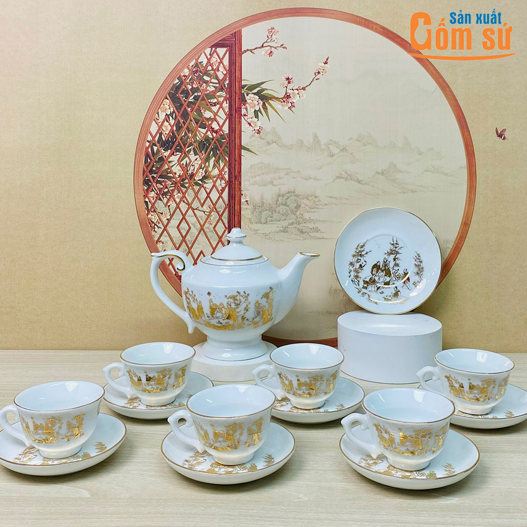 sản xuất ấm ch&eacute;n theo quy tr&igrave;nh đạt chuẩn