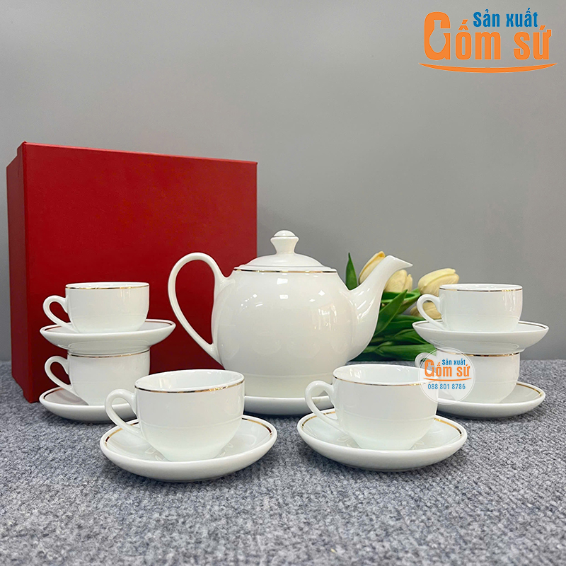 Bộ ấm ch&eacute;n B&aacute;t Tr&agrave;ng d&aacute;ng Minh Long chỉ v&agrave;ng