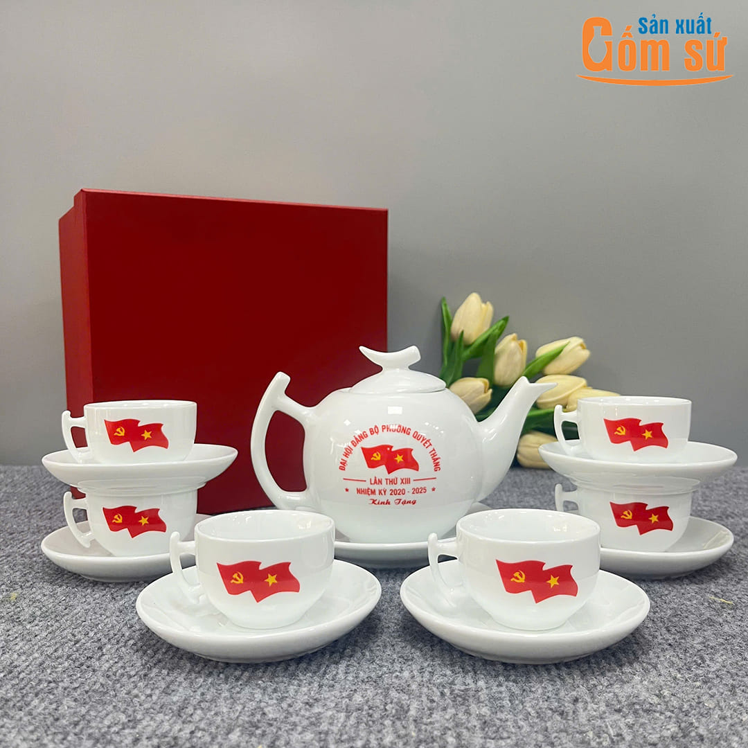 Bộ ấm ch&eacute;n trắng bưởi c&agrave;nh in logo Đại hội Đảng