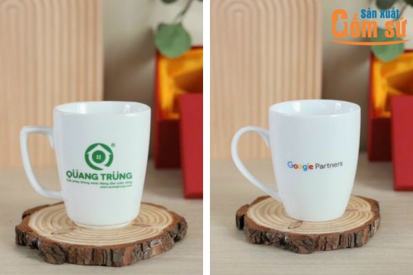 Ly sứ in logo c&oacute; bền m&agrave;u kh&ocirc;ng