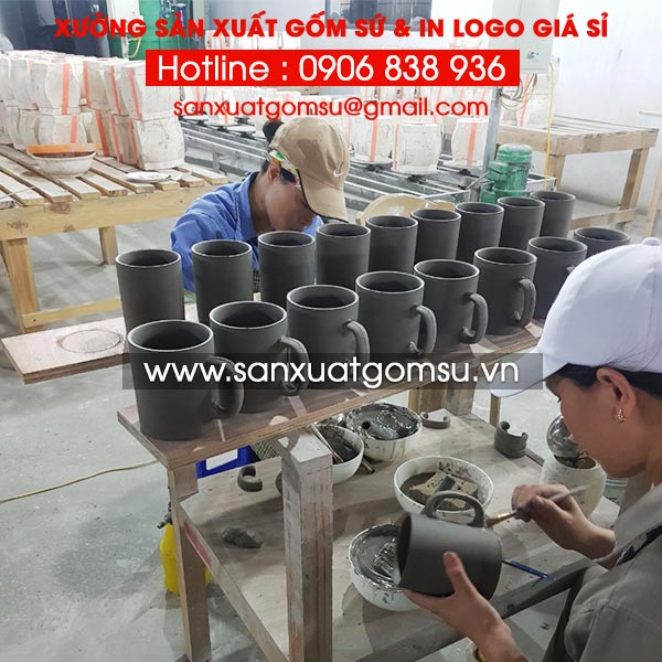 Gốm sứ Việt Nhận sản xuất quà tặng khách hàng doanh nghiệp cao cấp tại Tiền Giang uy tín, giá xuất xưởng