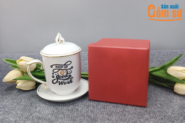 Ly sứ có nắp được in logo sắc nét Ly sứ có nắp được in logo sắc nét