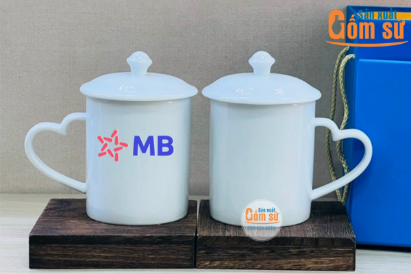 Ly sứ có nắp tại Xưởng Sản Xuất Gốm Sứ Ly sứ có nắp tại Xưởng Sản Xuất Gốm Sứ