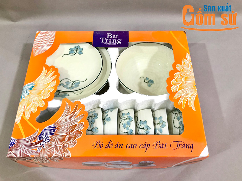 Bộ b&agrave;n ăn B&aacute;t Tr&agrave;ng l&agrave;m qu&agrave; tặng doanh nh&acirc;n