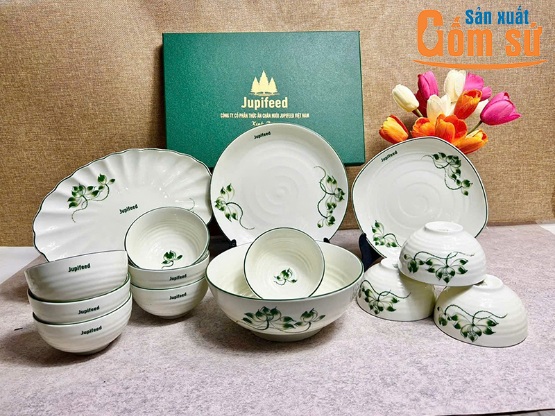 Bộ b&agrave;n ăn in logo l&agrave;m qu&agrave; tết cho kh&aacute;ch h&agrave;ng