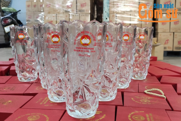 Lưu ý khi lựa chọn quà tặng đại hội Đảng Lưu ý khi lựa chọn quà tặng đại hội Đảng