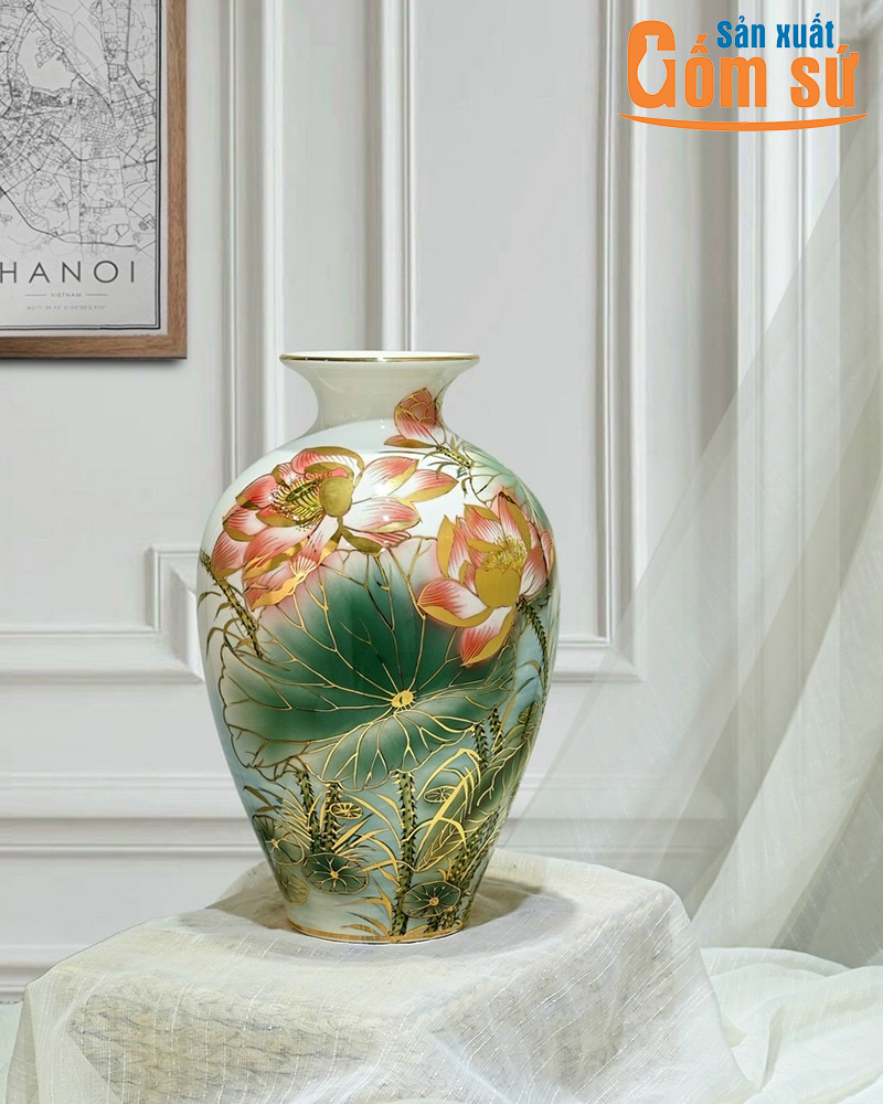 Sản xuất lọ hoa gốm sứ chỉ v&agrave;ng sang trọng